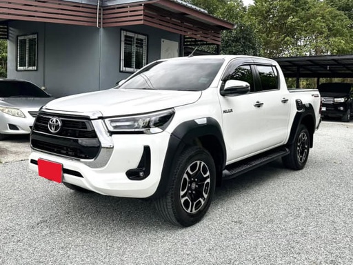 2022 TOYOTA Hilux