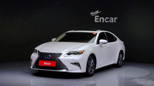 2018 LEXUS ES