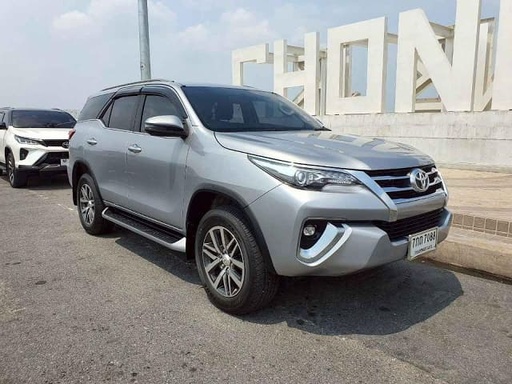 2018 TOYOTA Fortuner