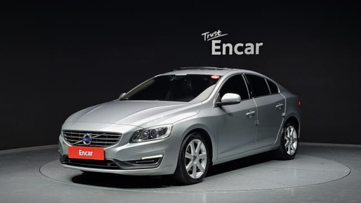 2017 VOLVO S60, 