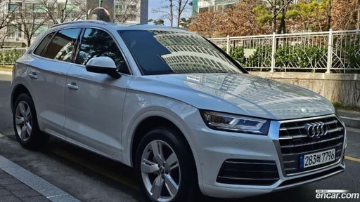 2020 AUDI Q5