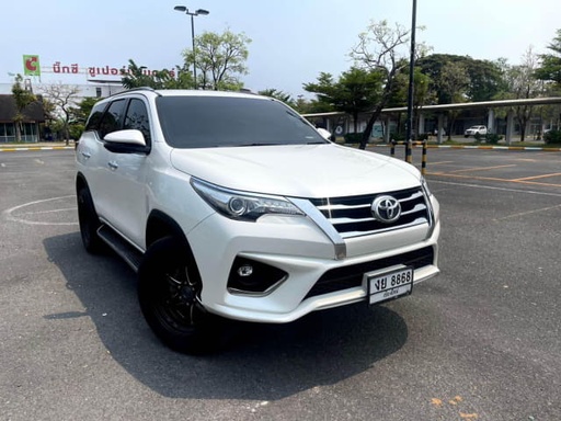 2019 TOYOTA Fortuner