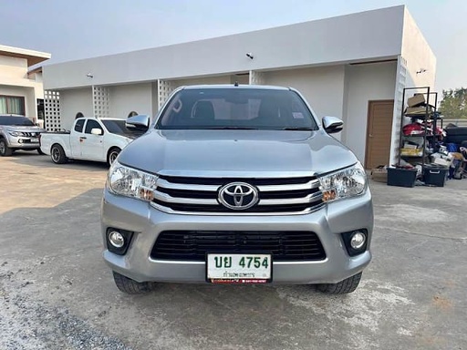 2017 TOYOTA Hilux