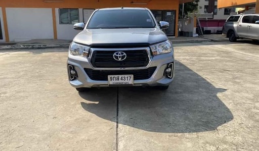 2020 TOYOTA Hilux