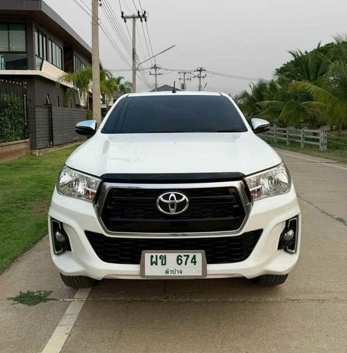 2018 TOYOTA Hilux