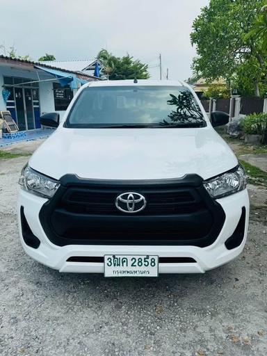 2020 TOYOTA Hilux
