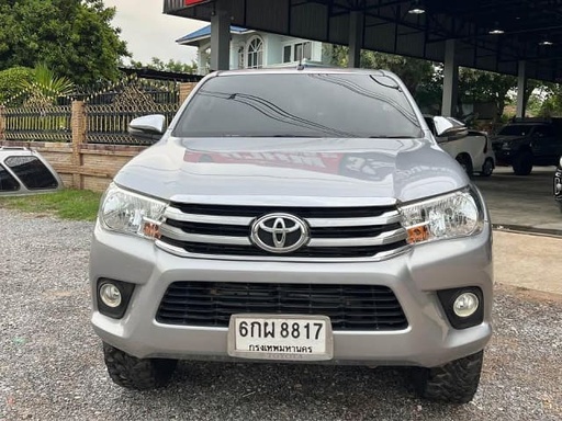 2017 TOYOTA Hilux