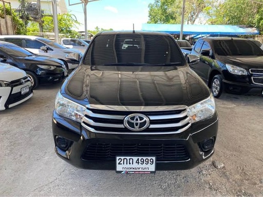 2017 TOYOTA Hilux