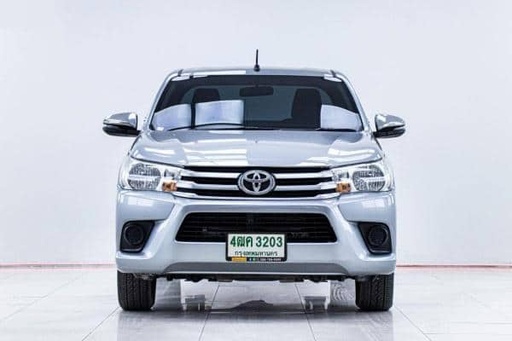 2017 TOYOTA Hilux