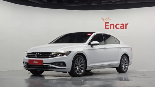 2022 VOLKSWAGEN Passat