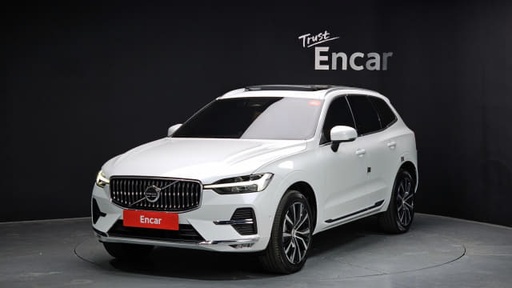 2025 VOLVO XC60