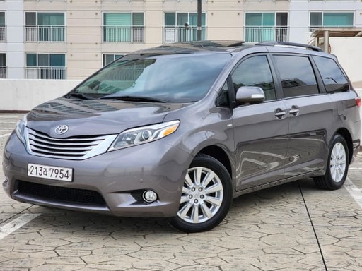 2017 TOYOTA Sienna