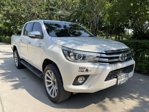 2017 TOYOTA Hilux