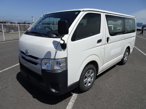 2017 TOYOTA Regiusace Van