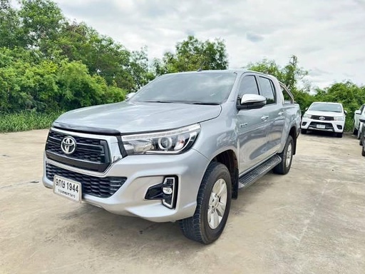 2020 TOYOTA Hilux