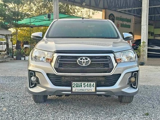 2019 TOYOTA Hilux