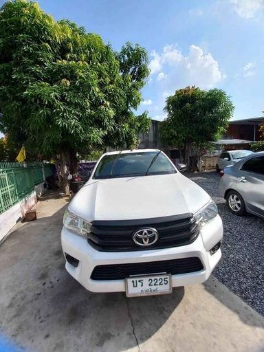 2017 TOYOTA Hilux
