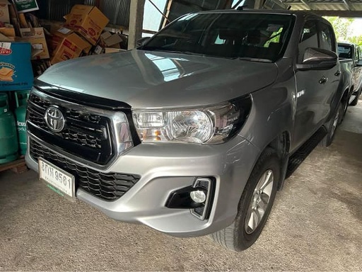 2019 TOYOTA Hilux