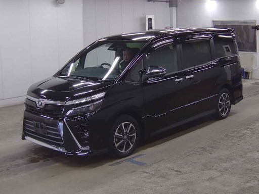2018 TOYOTA Voxy