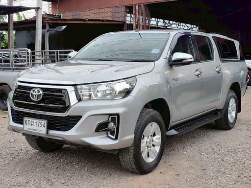 2017 TOYOTA Hilux