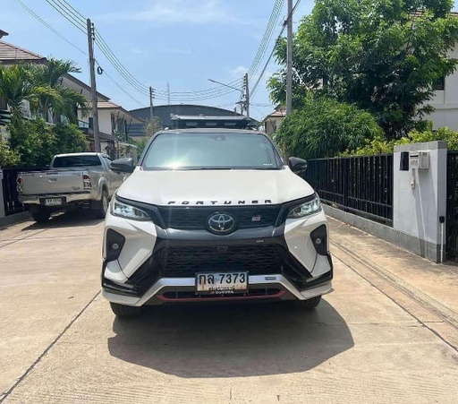 2021 TOYOTA Fortuner