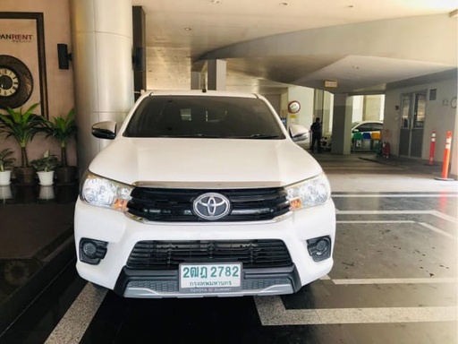 2018 TOYOTA Hilux