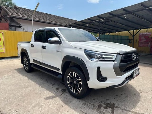 2020 TOYOTA Hilux