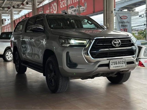 2021 TOYOTA Hilux, 