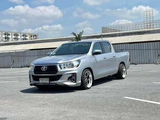 2018 TOYOTA Hilux, 