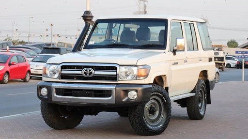 2018 TOYOTA Land Cruiser