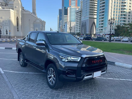 2018 TOYOTA Hilux