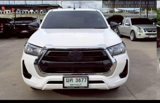 2023 TOYOTA Hilux