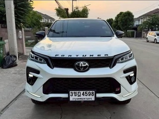 2022 TOYOTA Fortuner