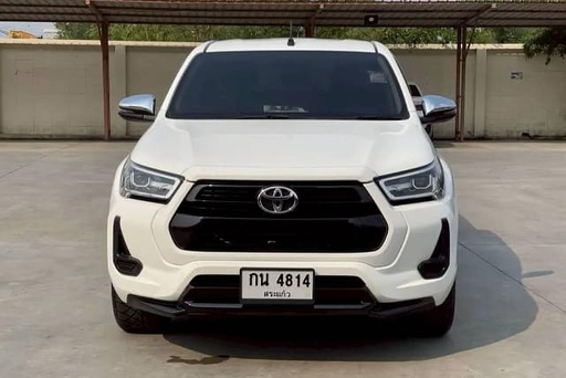2022 TOYOTA Hilux