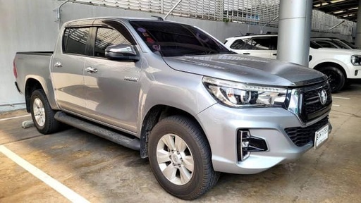2019 TOYOTA Hilux