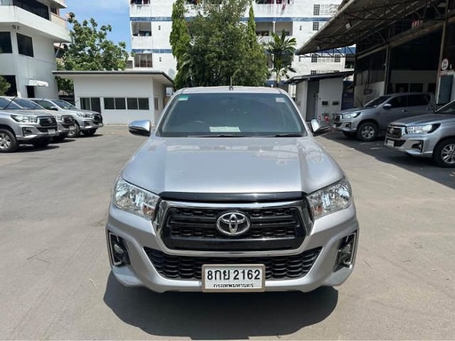 2019 TOYOTA Hilux