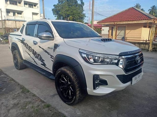 2018 TOYOTA Hilux
