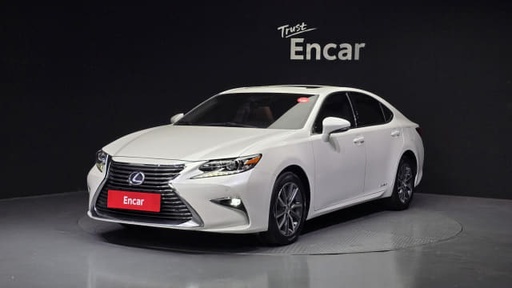 2018 LEXUS ES