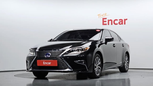 2018 LEXUS ES