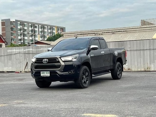 2021 TOYOTA Hilux, 
