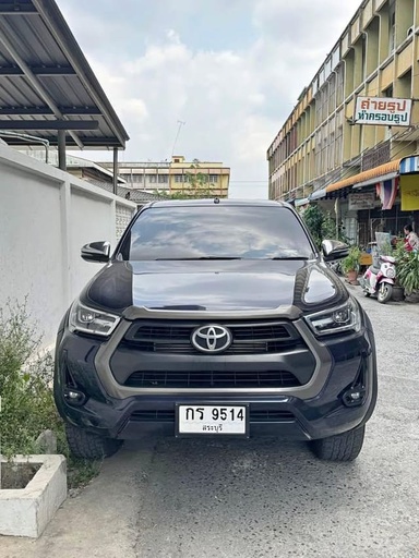 2020 TOYOTA Hilux