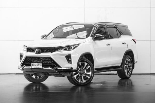 2021 TOYOTA Fortuner