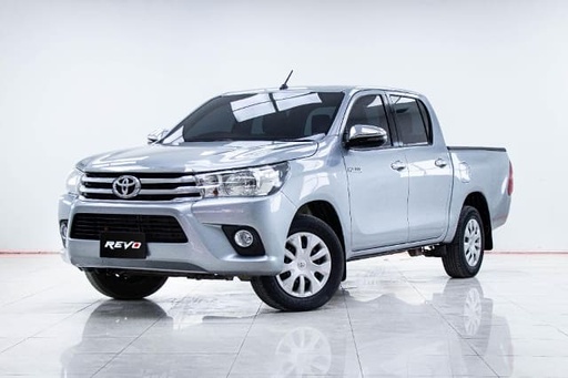 2017 TOYOTA Hilux