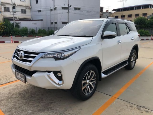2019 TOYOTA Fortuner