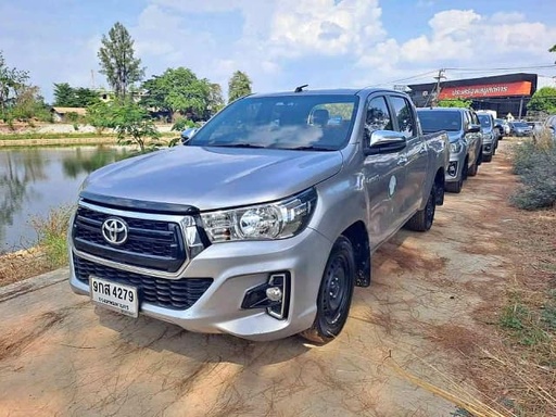 2020 TOYOTA Hilux