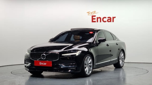 2018 VOLVO S90