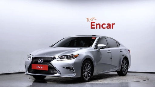 2018 LEXUS ES