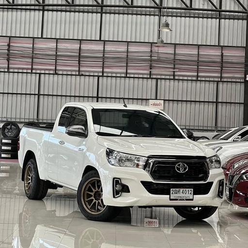 2019 TOYOTA Hilux