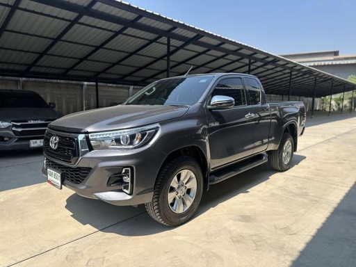 2018 TOYOTA Hilux