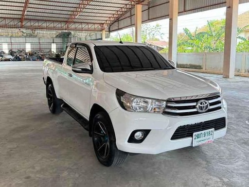 2017 TOYOTA Hilux